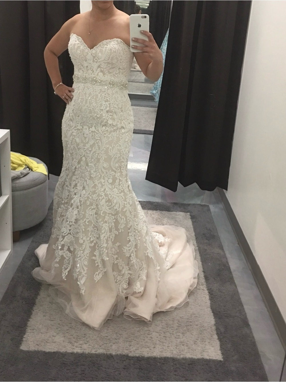 Aire Barcelona Elegant Strapless Lace Wedding Dress